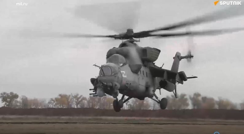 Cận cảnh "xe tăng bay" Mi-35 của Nga hoạt động trong chiến dịch quân sự ở Ukraine