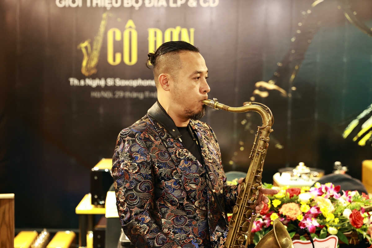 Lê Duy Mạnh - nghệ sĩ Saxophone đầu tiên của Việt Nam phát hành đĩa than