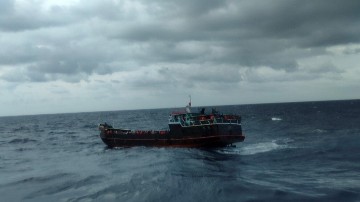 Tiếp nhận hơn 300 người nước ngoài bị nạn trên biển vào đất liền 