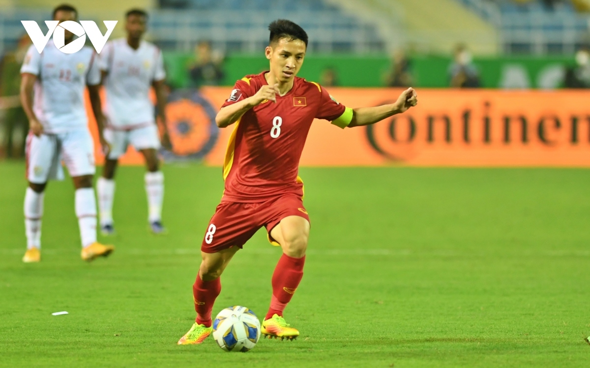 Đội trưởng ĐT Việt Nam nói gì khi sắp được đối đầu Dortmund?