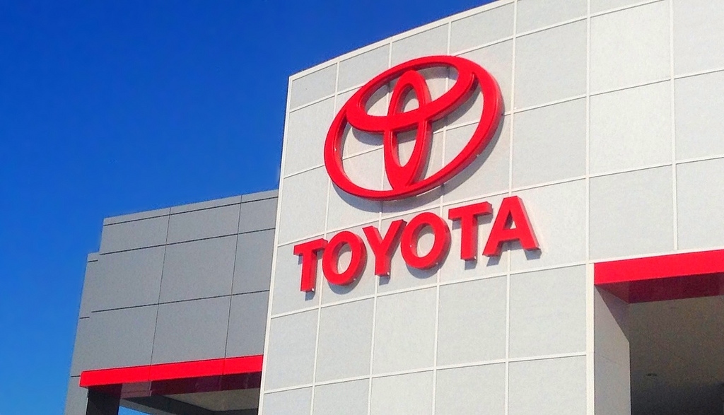Lợi nhuận quý 2 giảm mạnh, Toyota buộc phải điều chỉnh dự báo sản lượng
