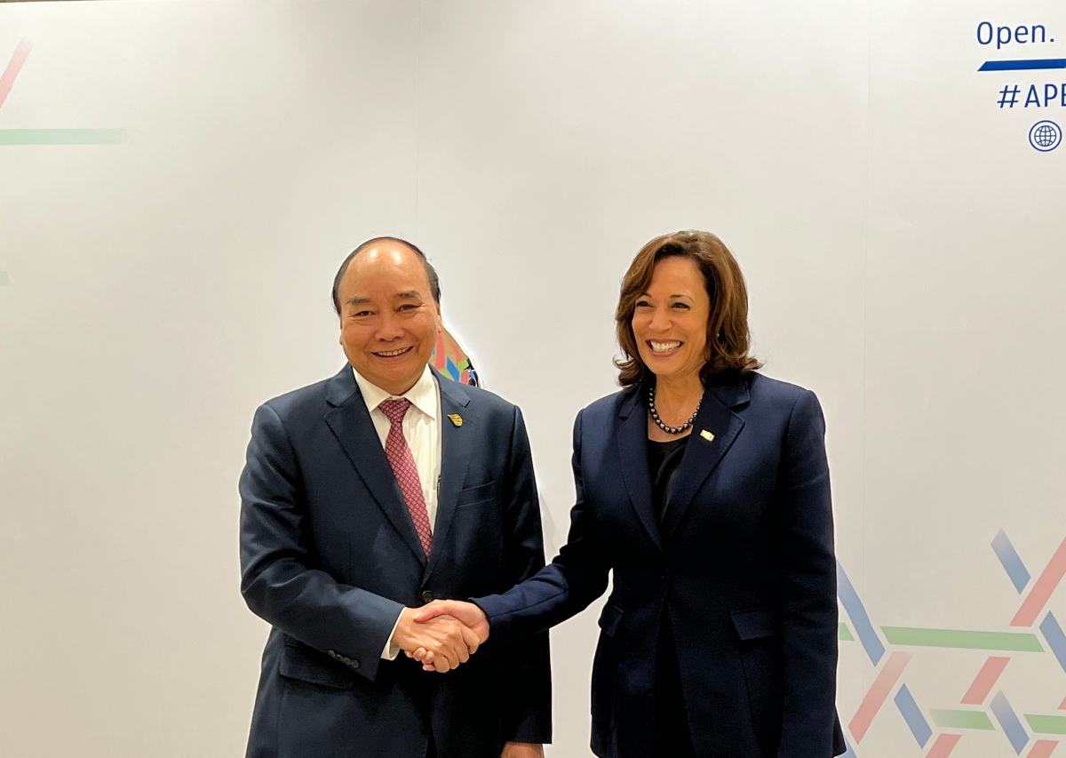 Chủ tịch nước Nguyễn Xuân Phúc gặp Phó Tổng thống Hoa Kỳ Kamala Harris