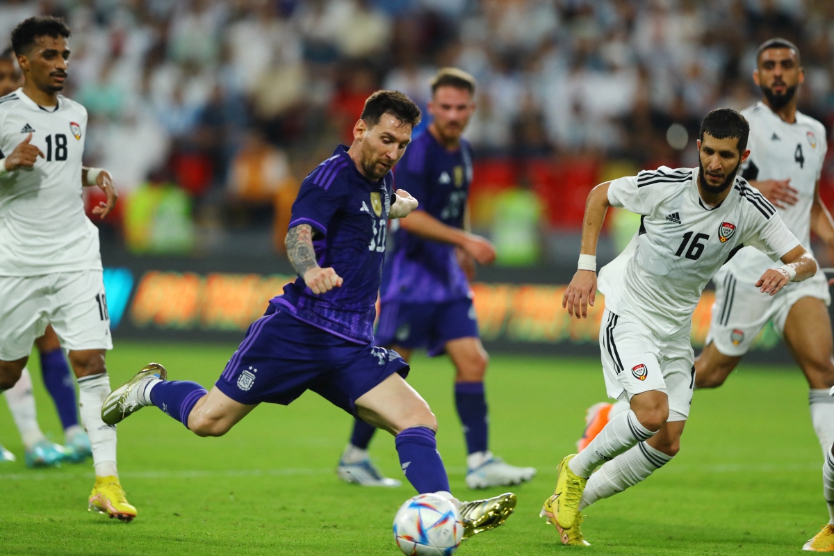 Kết quả bóng đá hôm nay 17/11: Messi giúp Argentina thắng đậm UAE