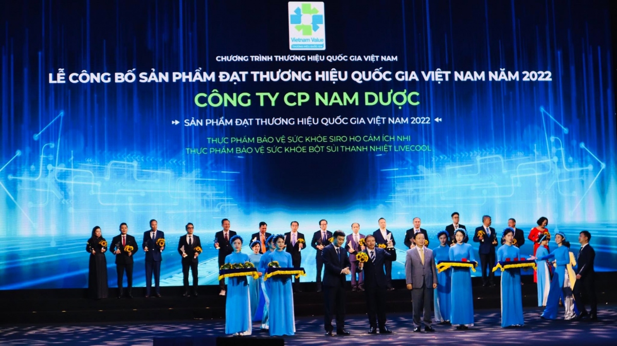 Nam Dược được vinh danh tại lễ công bố Thương hiệu quốc gia 2022