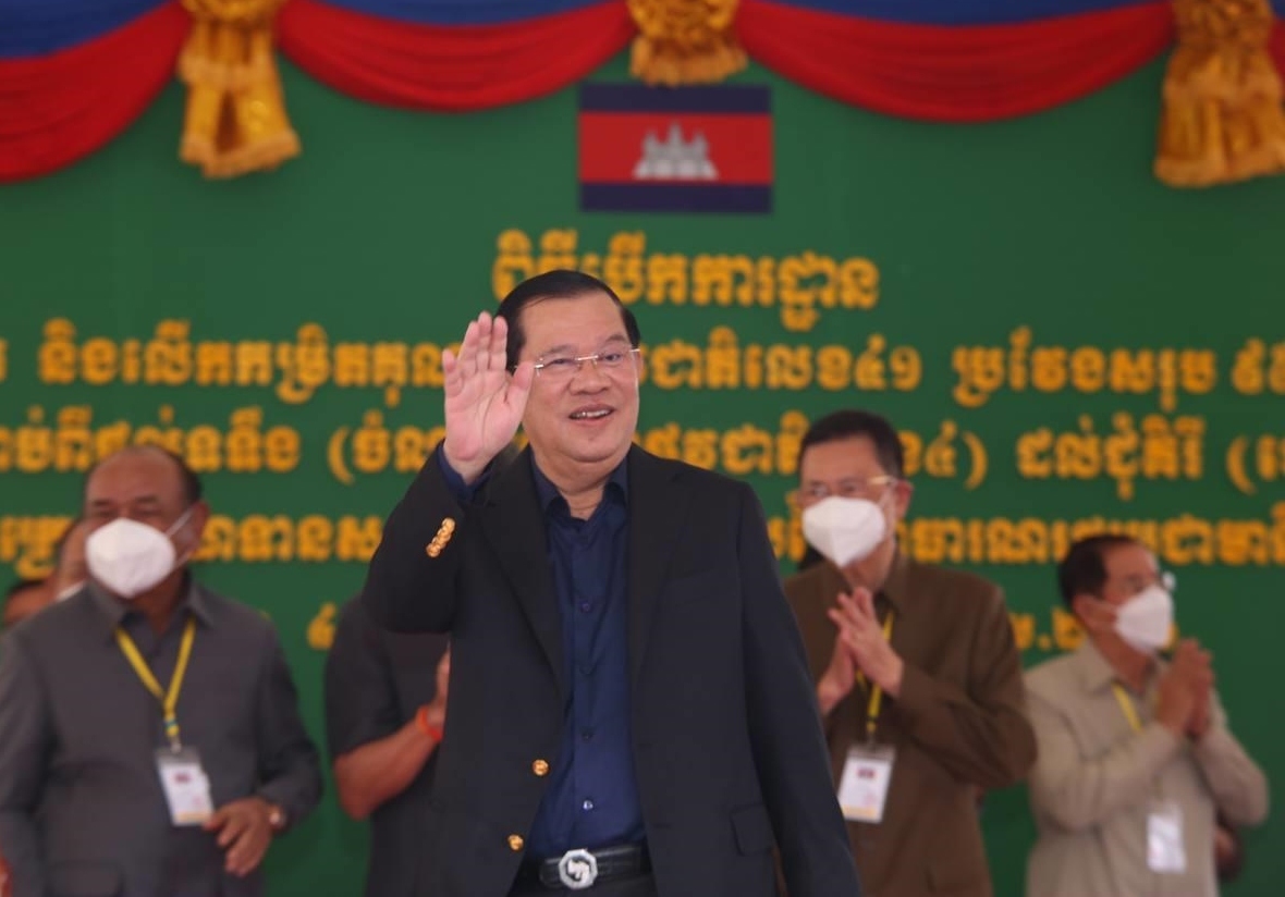 Thủ tướng Campuchia kêu gọi người dân đi tiêm phòng COVID-19
