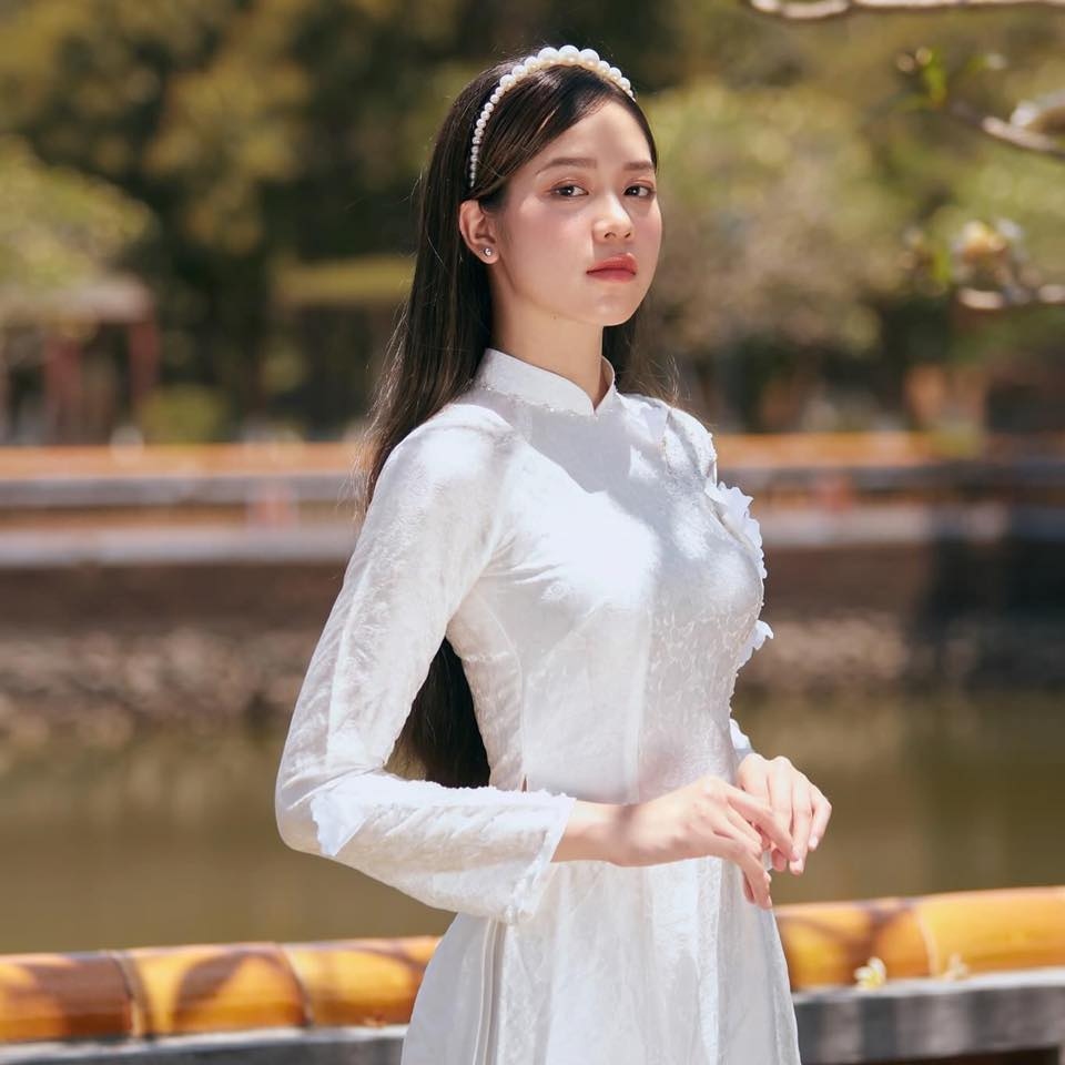 Nhan sắc đời thường của tân Hoa hậu Việt Nam 2022 Huỳnh Thị Thanh Thủy