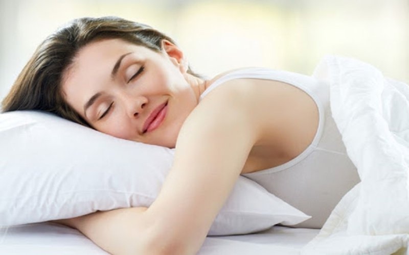 Vì sao nên nằm nghiêng bên trái khi ngủ?