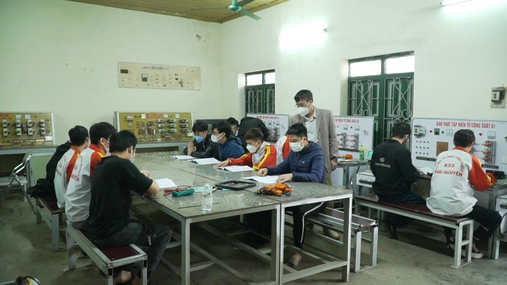 Giáo dục Thái Nguyên linh hoạt chuyển mình trong mùa dịch