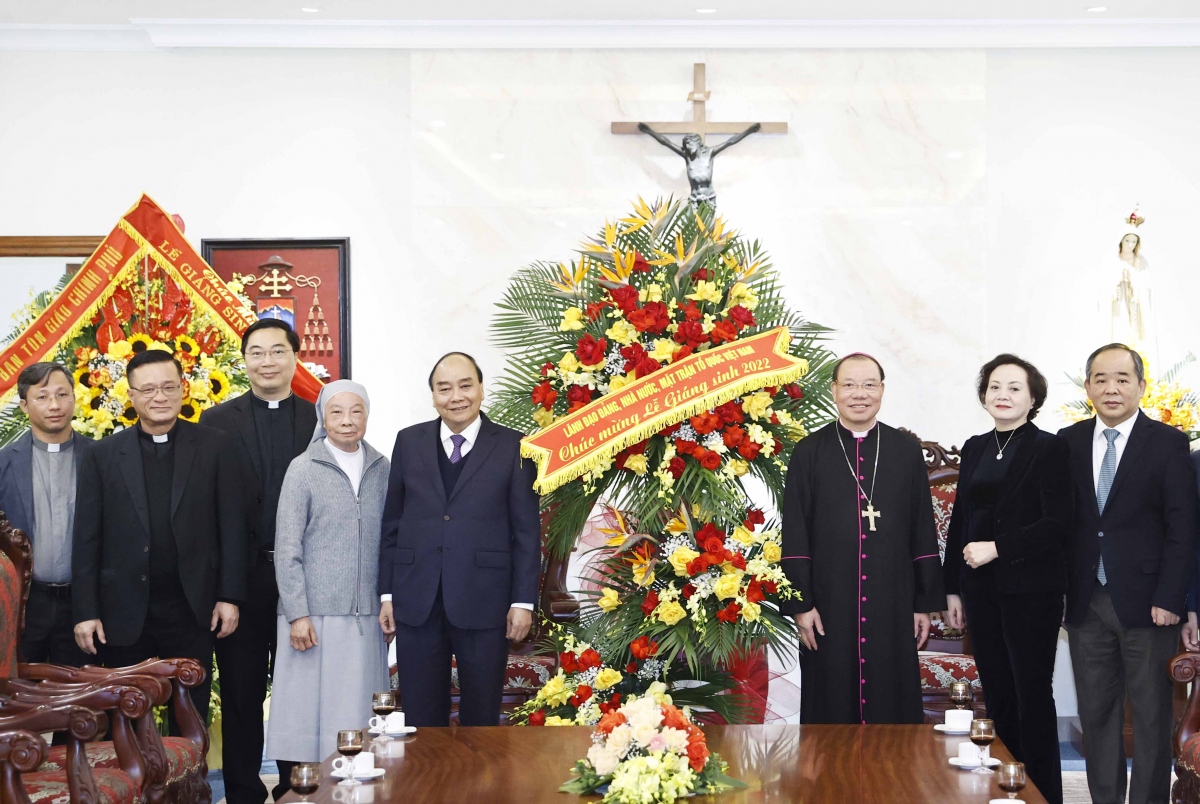 Chủ tịch nước chúc mừng Giáng sinh tại Hà Nội