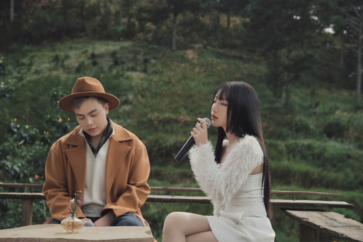 Hứa Kim Tuyền kết hợp cùng Orange tung ca khúc “đau tim" về người cũ