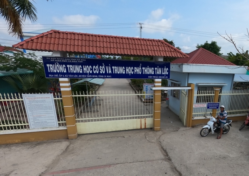 Nhà trường thu sai quy định đã trả lại phụ huynh hơn 100 triệu đồng