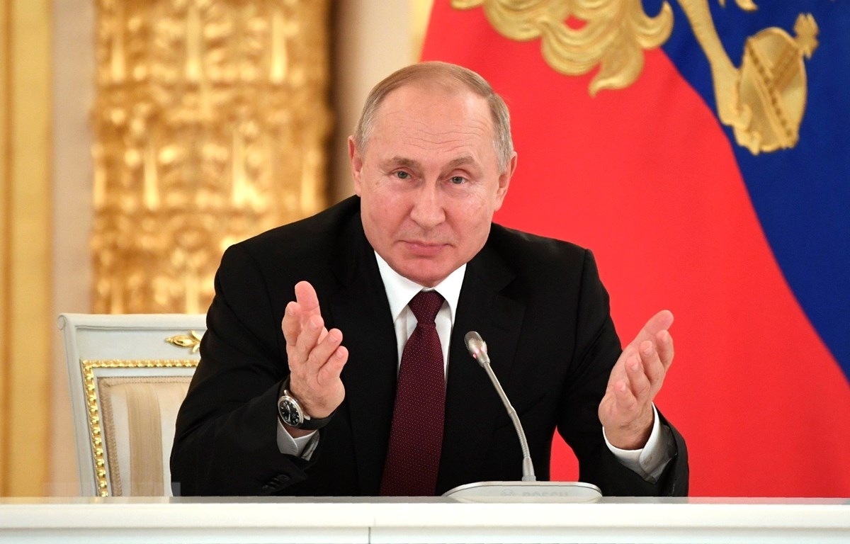 Tổng thống Putin chỉ thị cải tiến vũ khí và trang thiết bị quân sự của Nga