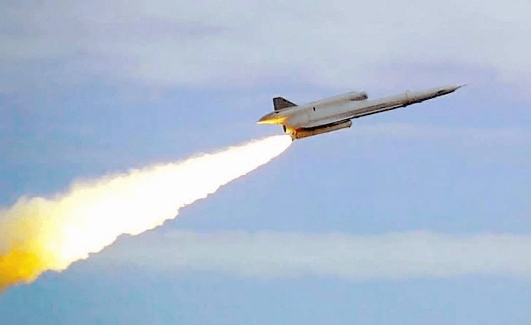 Chuyên gia Nga: Ukraine tự nâng cấp UAV Tu-141 Strizh để tấn công sân bay