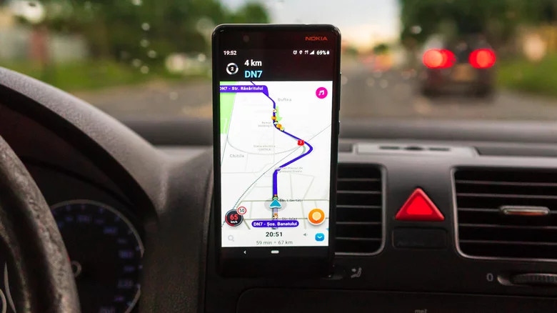 Google dự định hợp nhất Waze và Google Maps
