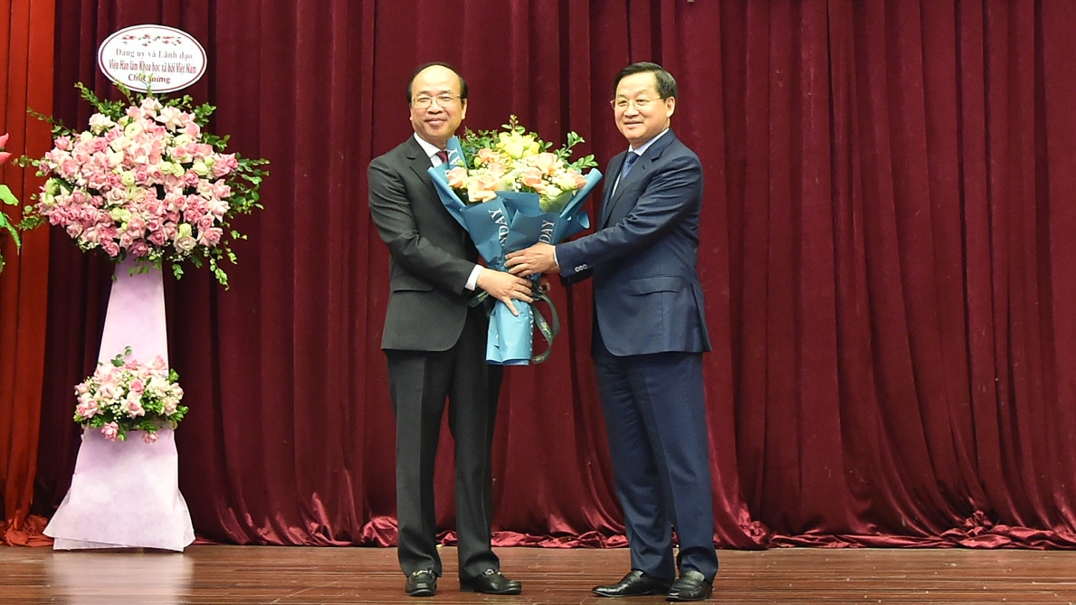 Công bố quyết định của Thủ tướng bổ nhiệm Chủ tịch Viện Hàn lâm KHXH Việt Nam