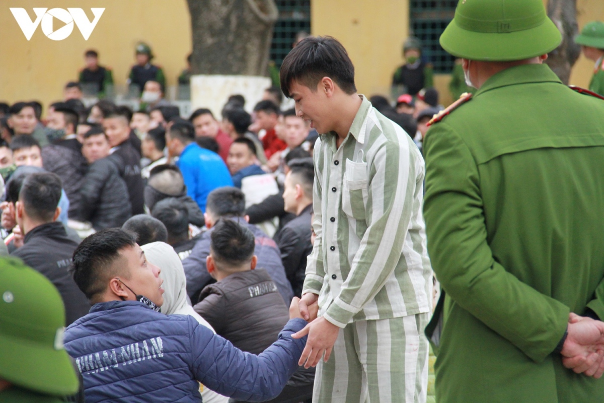 Nam phạm nhân được tha tù dịp Tết: "Việc đầu tiên tôi làm là về xin lỗi bố mẹ"