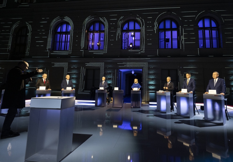 Ứng cử viên Tổng thống Séc bắt đầu các cuộc tranh luận trên truyền hình