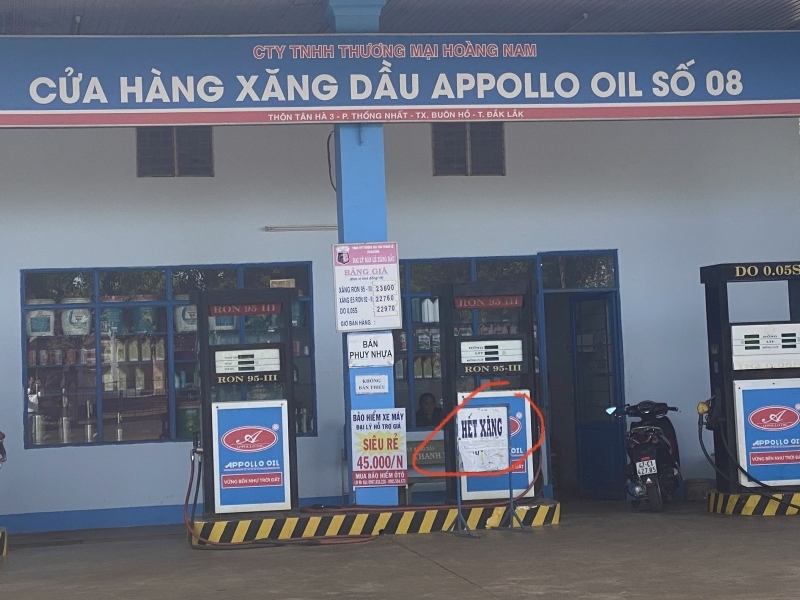 Tái diễn tình trạng nhiều cửa hàng xăng dầu treo biển hết hàng ở Đắk Lắk