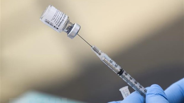 Tiêm tăng cường vaccine Covid-19 giảm 81% tỷ lệ nhập viện ở người cao tuổi
