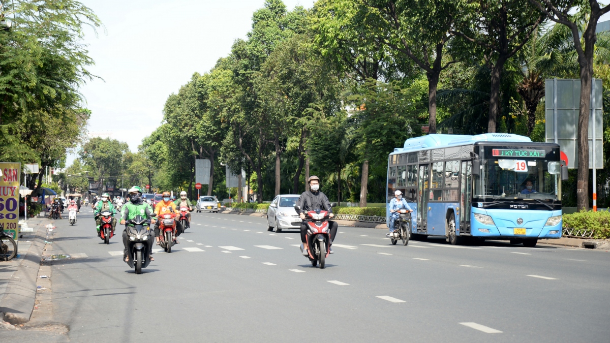 Cửa ngõ TP.HCM thông thoáng trong ngày mùng 4 Tết