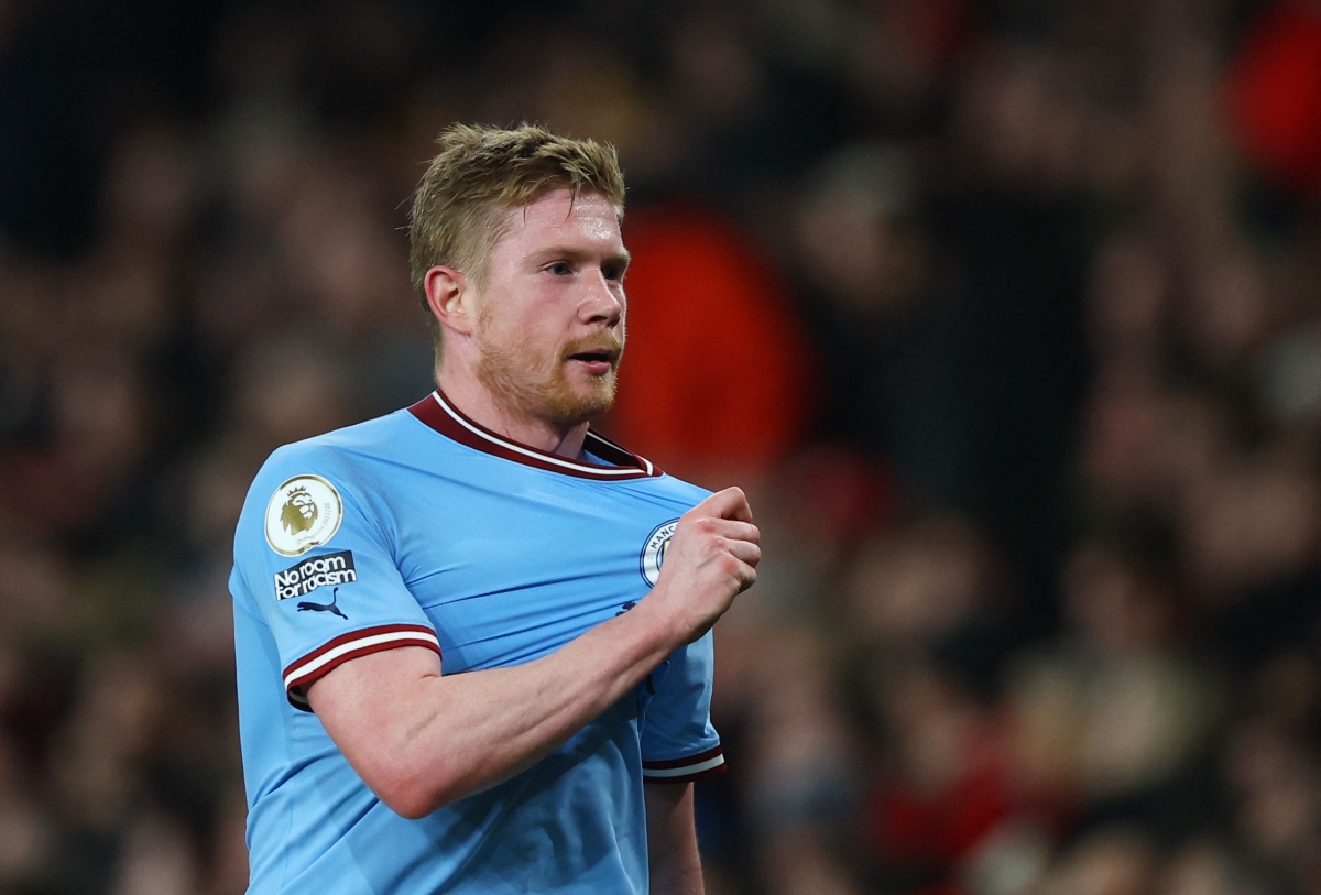 De Bruyne rực sáng đưa Man City trở lại ngôi đầu Ngoại hạng Anh