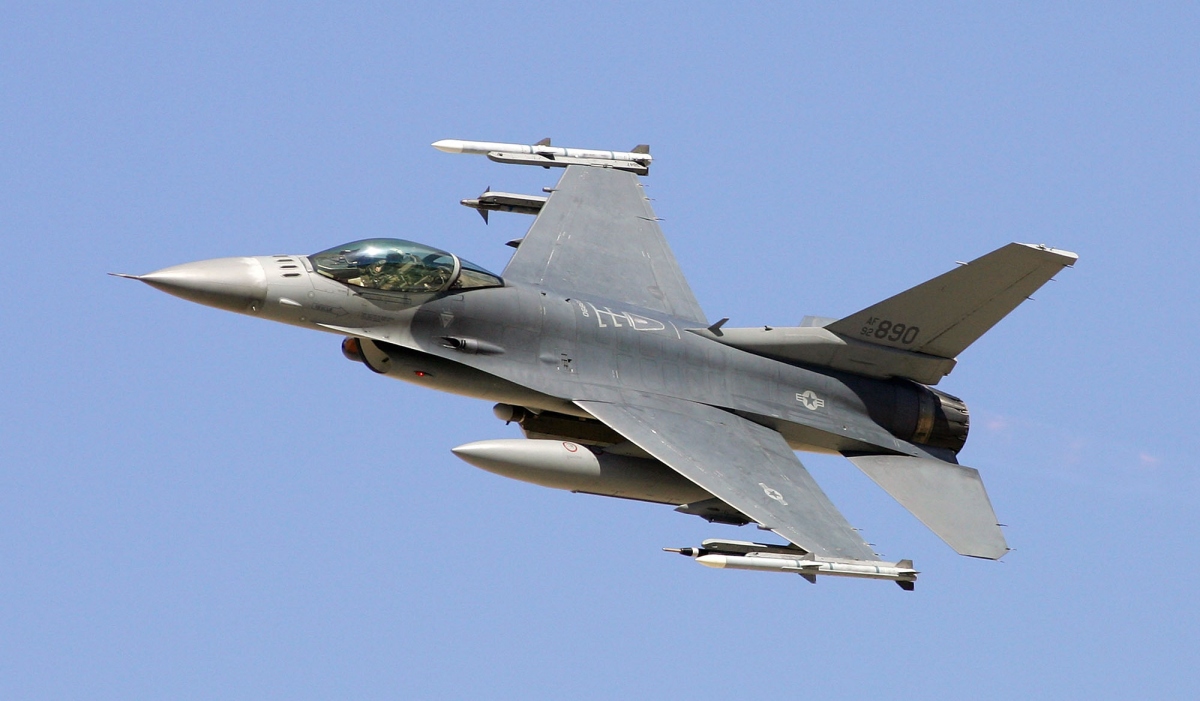 5 nghị sỹ lưỡng đảng Mỹ hối thúc chính quyền Biden cung cấp máy bay F-16 cho Ukraine