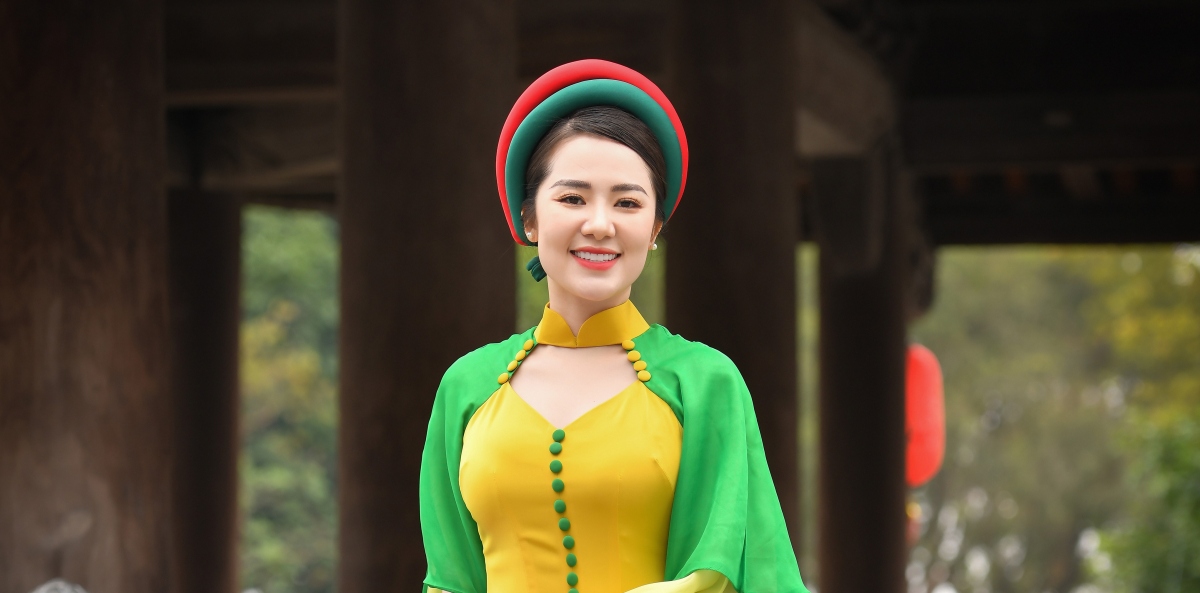 Á quân Sao Mai - Phạm Thùy Dung ra mắt MV mừng Hội Lim