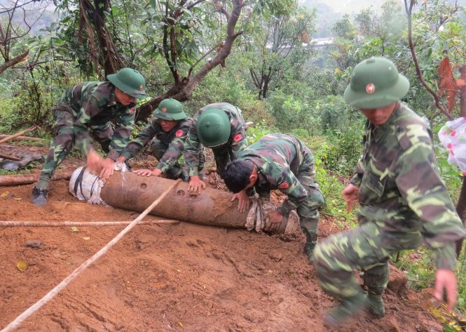 Hủy nổ thành công quả bom nặng 350kg ở Điện Biên