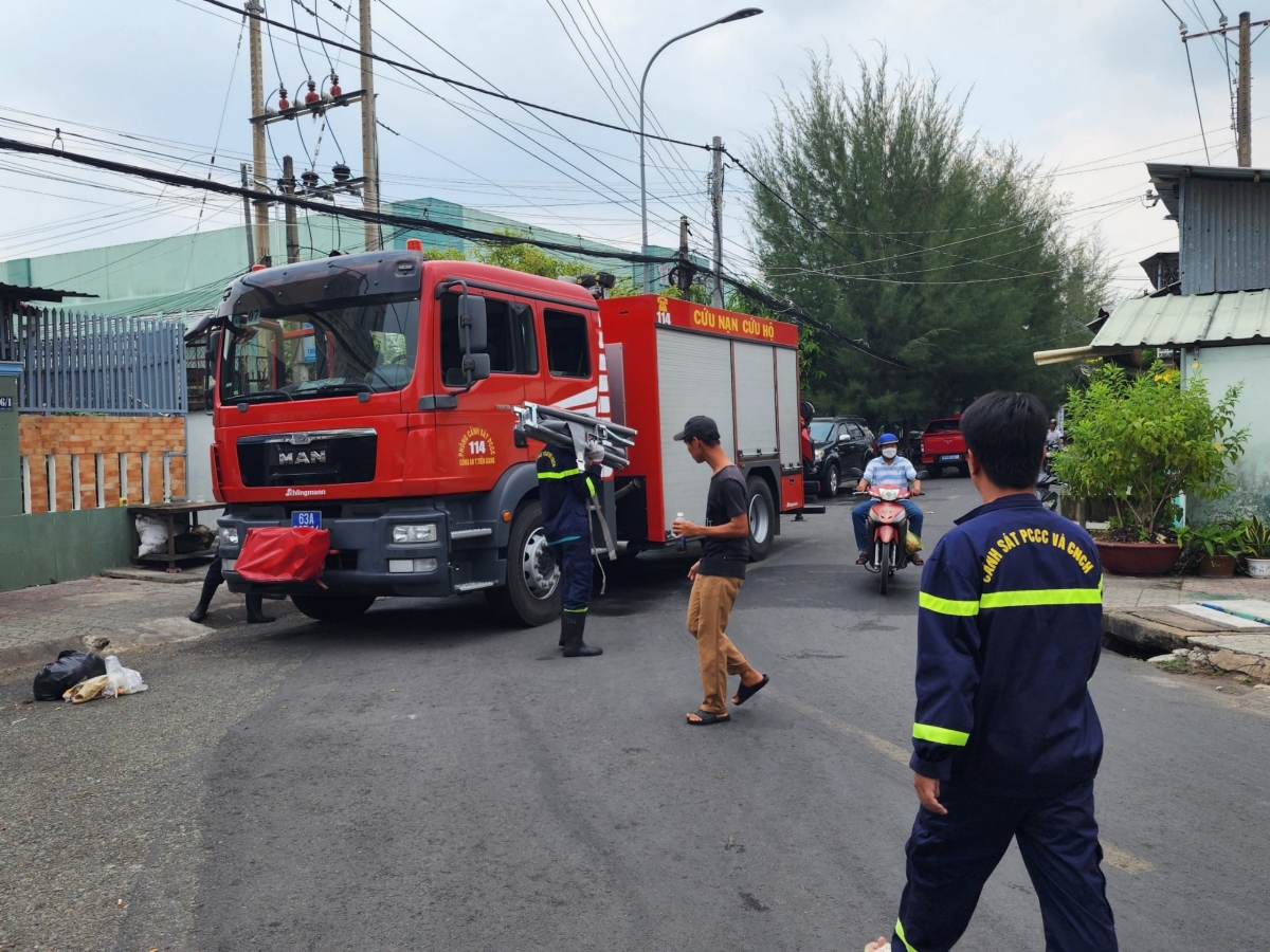 Điều tra vụ người chết trong căn nhà cháy tại Tiền Giang