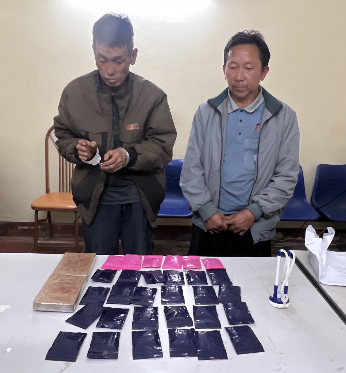 Hai đối tượng mua bán hơn 5.700 viên ma túy tổng hợp ở Sơn La