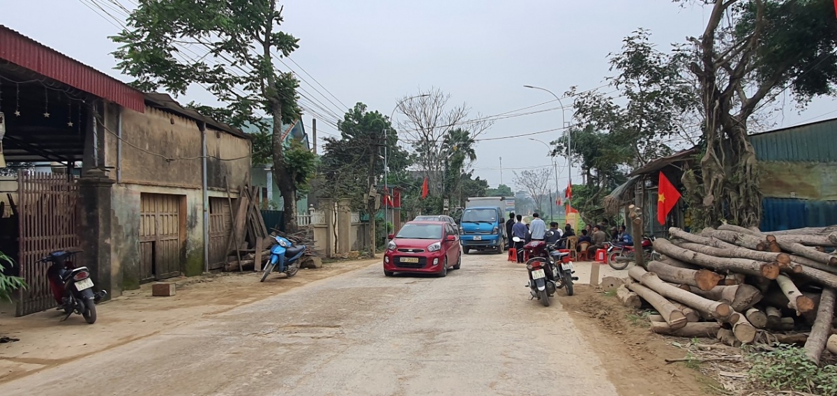Chính quyền Thanh Hóa vào cuộc vụ chặn xe chở đất làm cao tốc Bắc - Nam