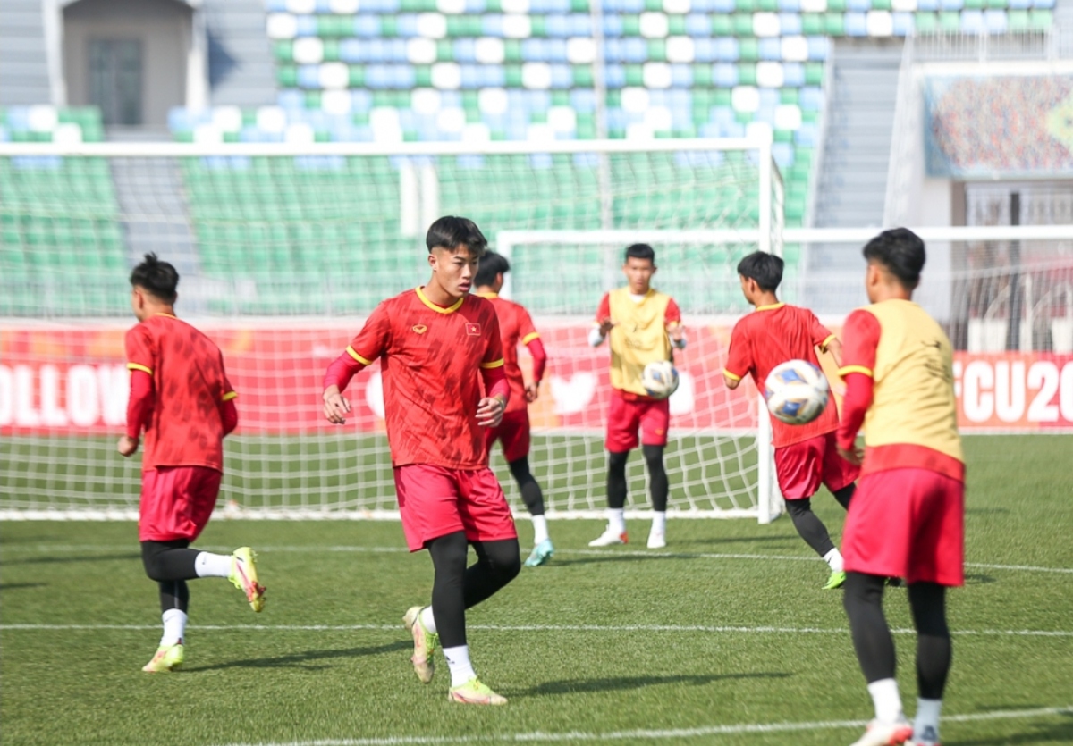 U20 Việt Nam làm quen sân thi đấu, sẵn sàng gây bất ngờ trước U20 Australia