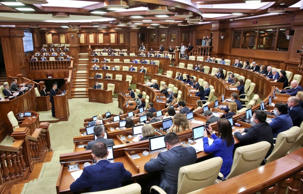 Chính phủ mới của Moldova tuyên thệ nhậm chức