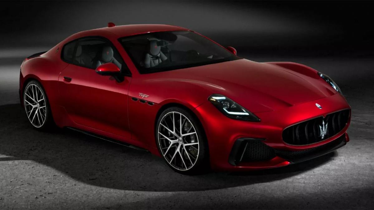 Khám phá Maserati GranTurismo 2024 giá hơn 4 tỷ đồng
