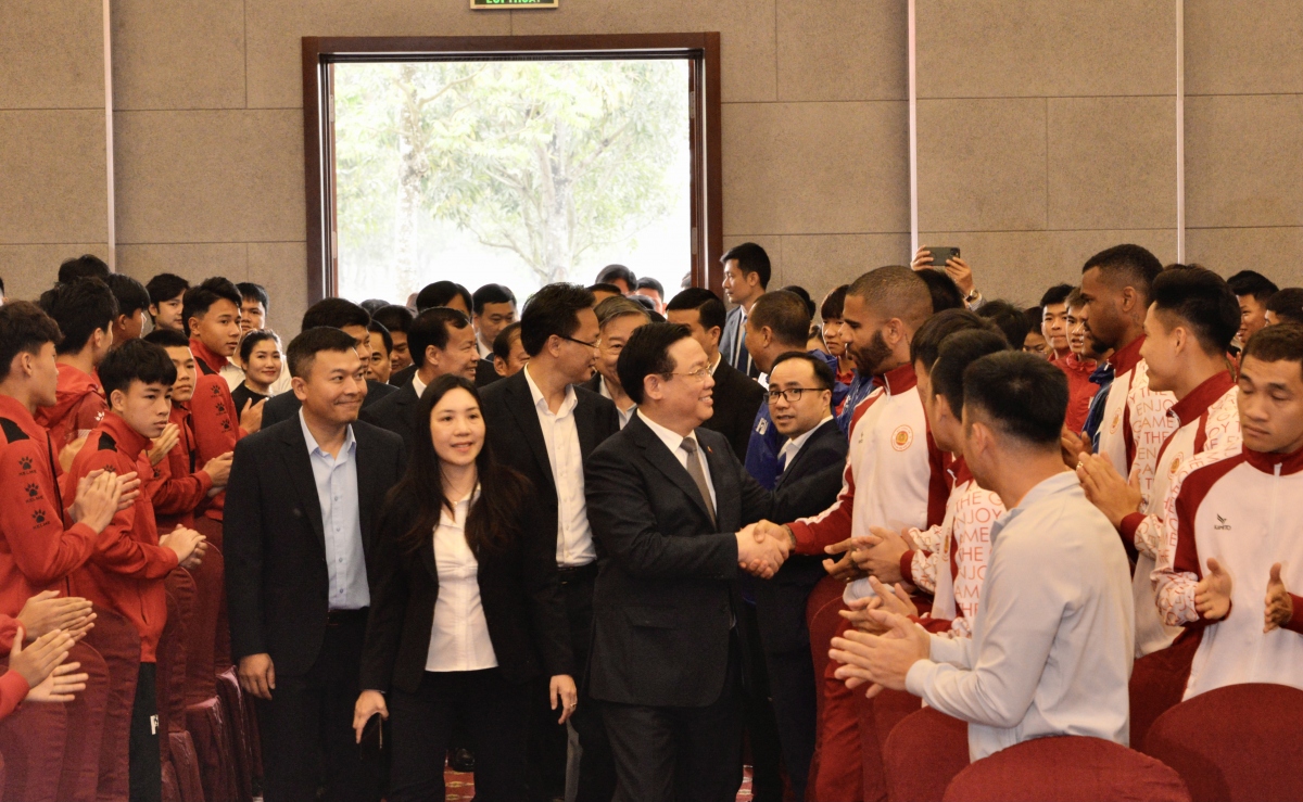 Chủ tịch Quốc hội Vương Đình Huệ thăm, làm việc tại Hưng Yên