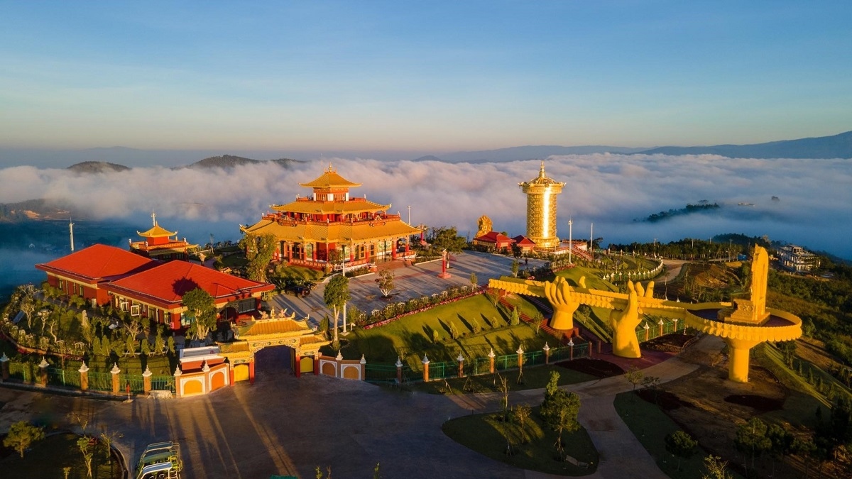 Trao chứng nhận Không gian văn hoá tâm linh cho không gian Phật giáo tại Lâm Đồng