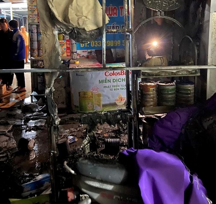 Truy tìm kẻ ném “bom xăng” khiến chủ cửa hàng tạp hóa bỏng nặng ở Hải Phòng