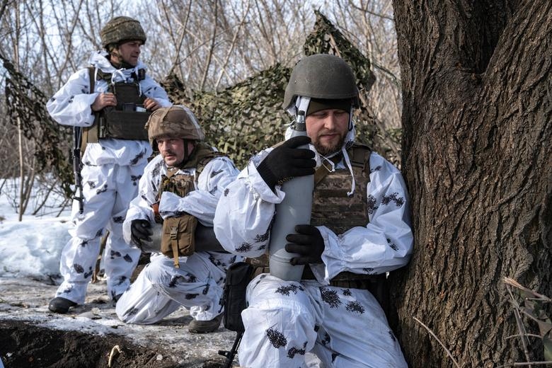 Ukraine lập tuyến phòng thủ mới ở phía Tây Bakhmut, người dân lũ lượt sơ tán