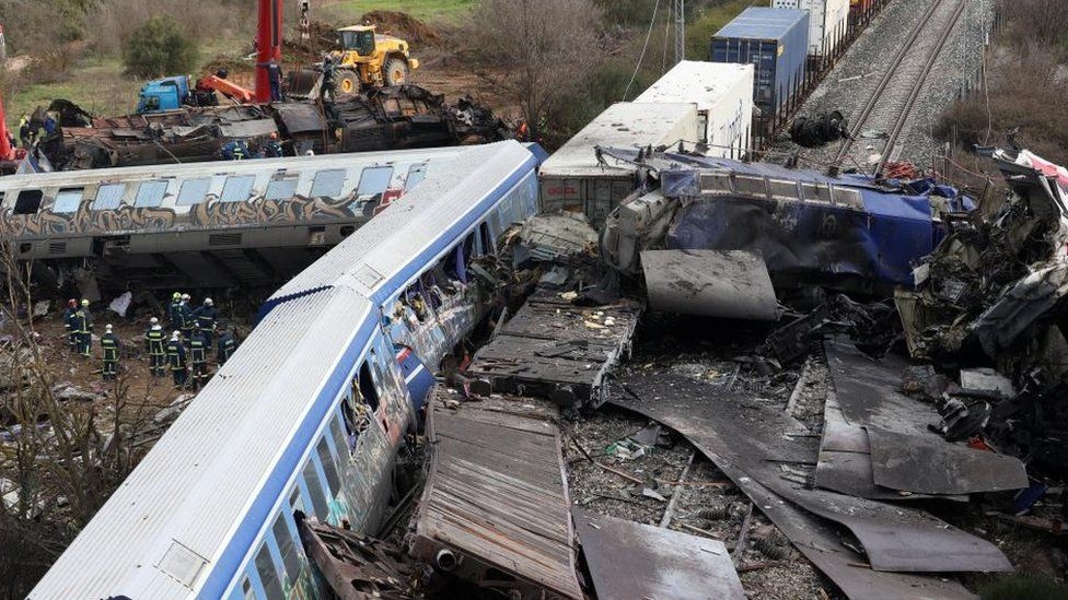 Tai nạn tàu hoả Hy Lạp: Bộ trưởng Giao thông từ chức, bắt giữ quản lý nhà ga