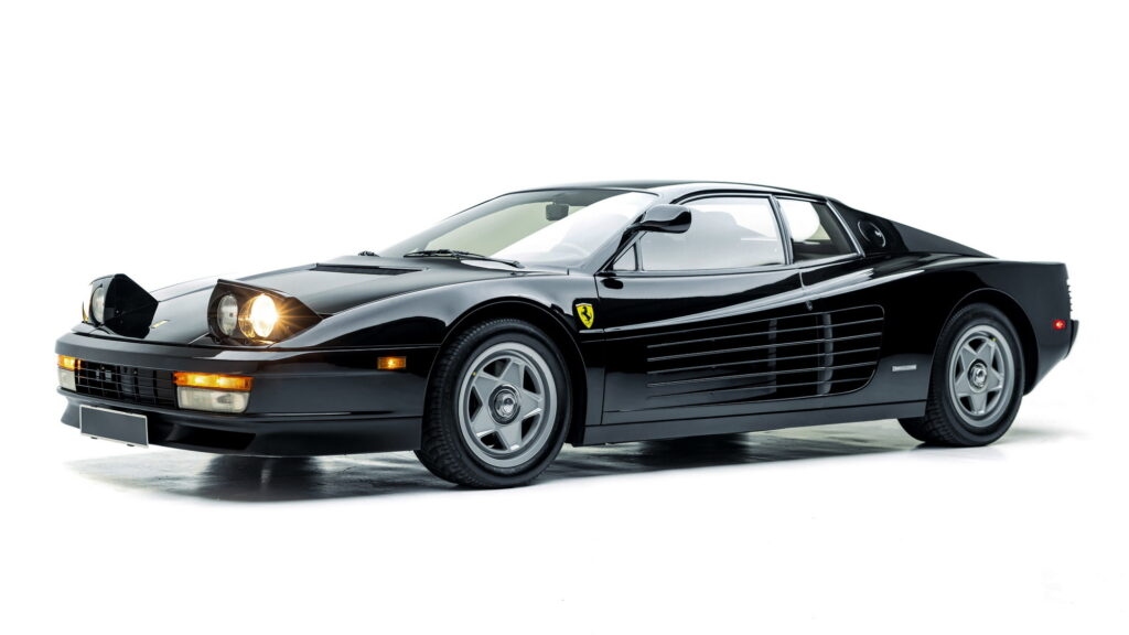 Chiêm ngưỡng 5 mẫu xe Ferrari Testarossa cổ sẽ được đấu giá tại Ý vào tháng 5 tới