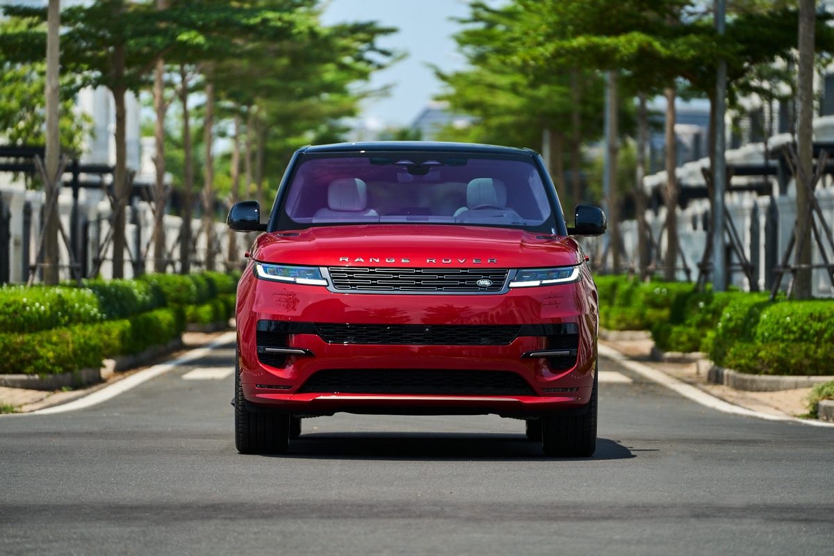 Range Rover Sport mới chốt giá từ hơn 7,3 tỷ đồng