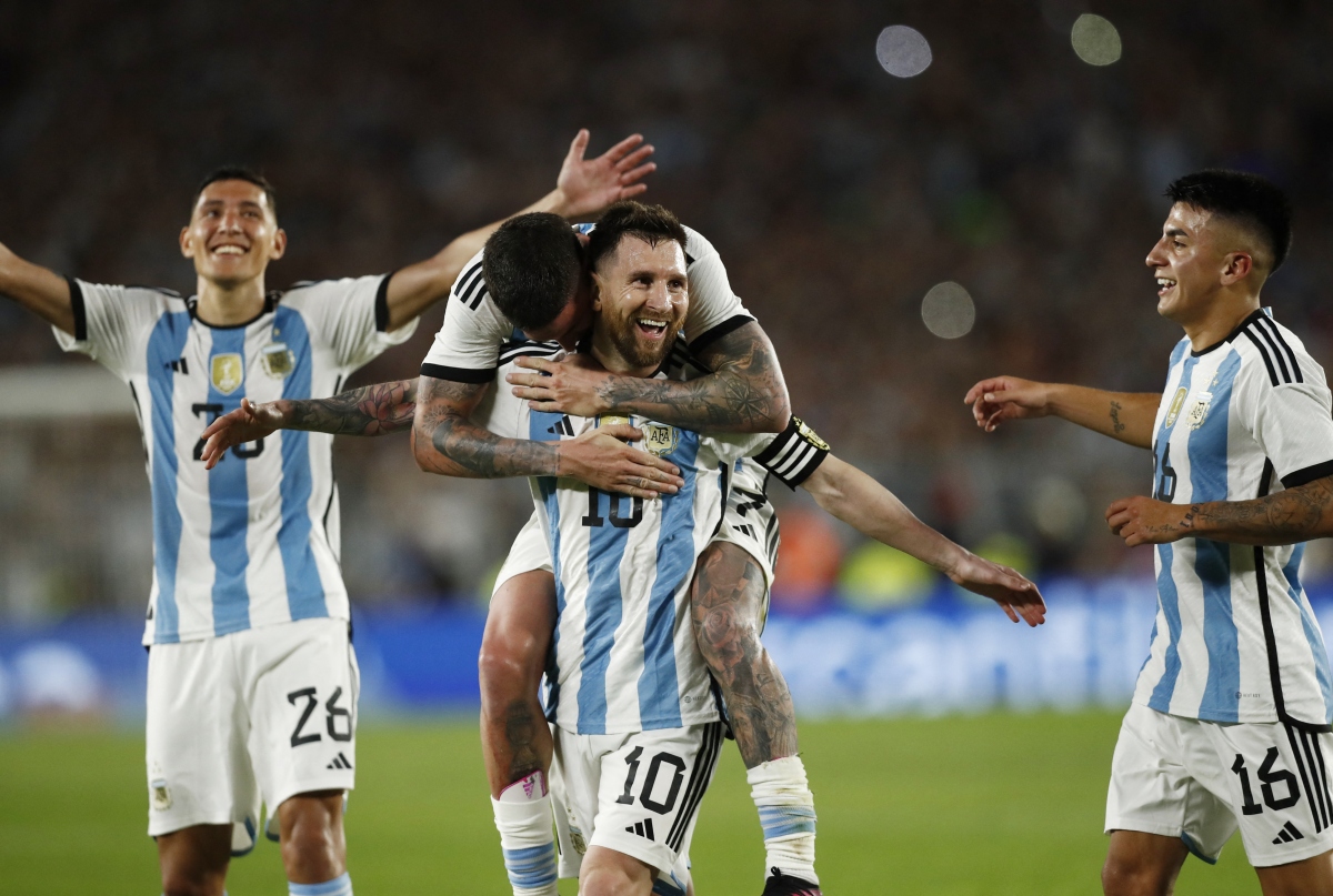 Messi ghi bàn, Argentina thắng trận đầu tiên sau khi vô địch World Cup 2022
