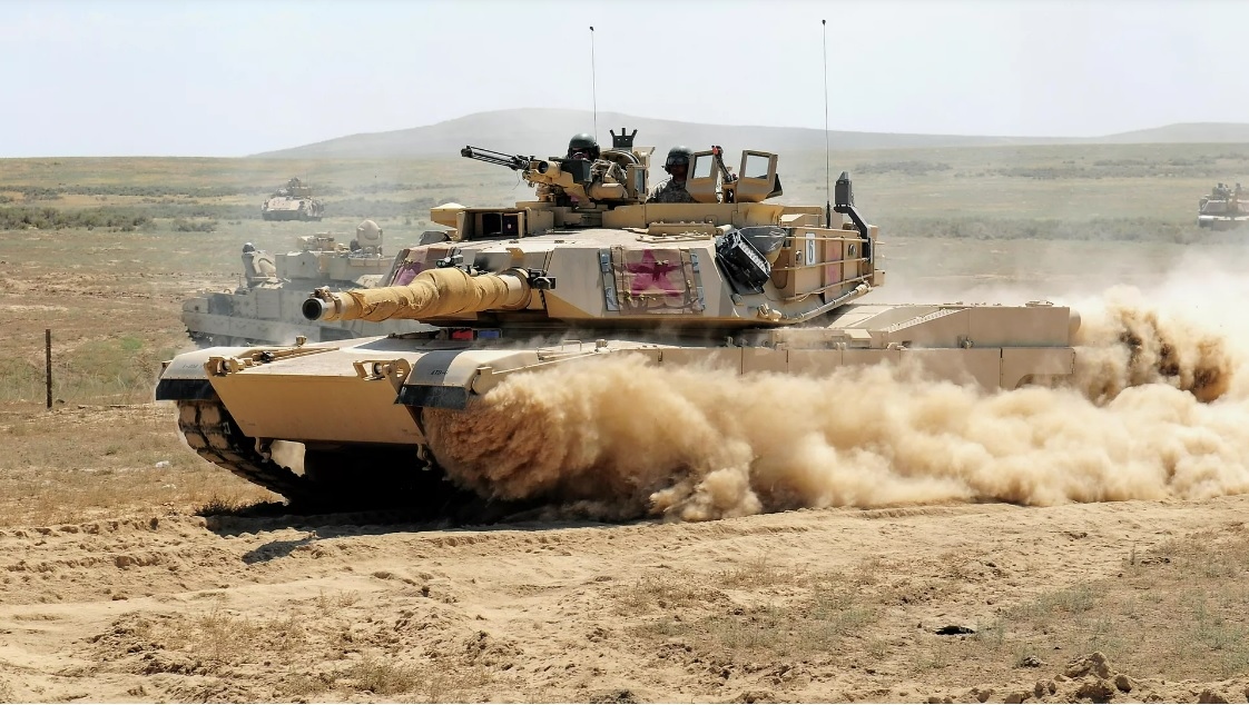 Cận cảnh xe tăng và hệ thống phòng không tiên tiến của NATO tập kích mục tiêu