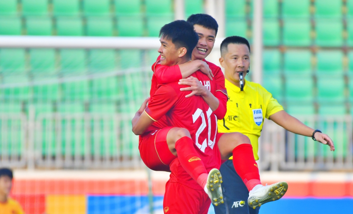 Thắng sốc U20 Australia, U20 Việt Nam được AFC khen ngợi