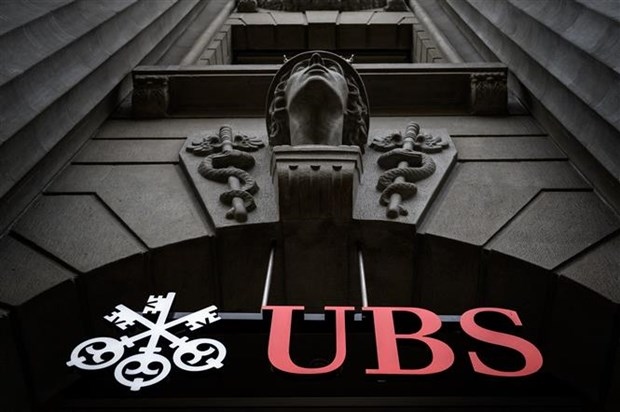 UBS đồng ý mua Credit Suisse với giá hơn 3 tỷ USD