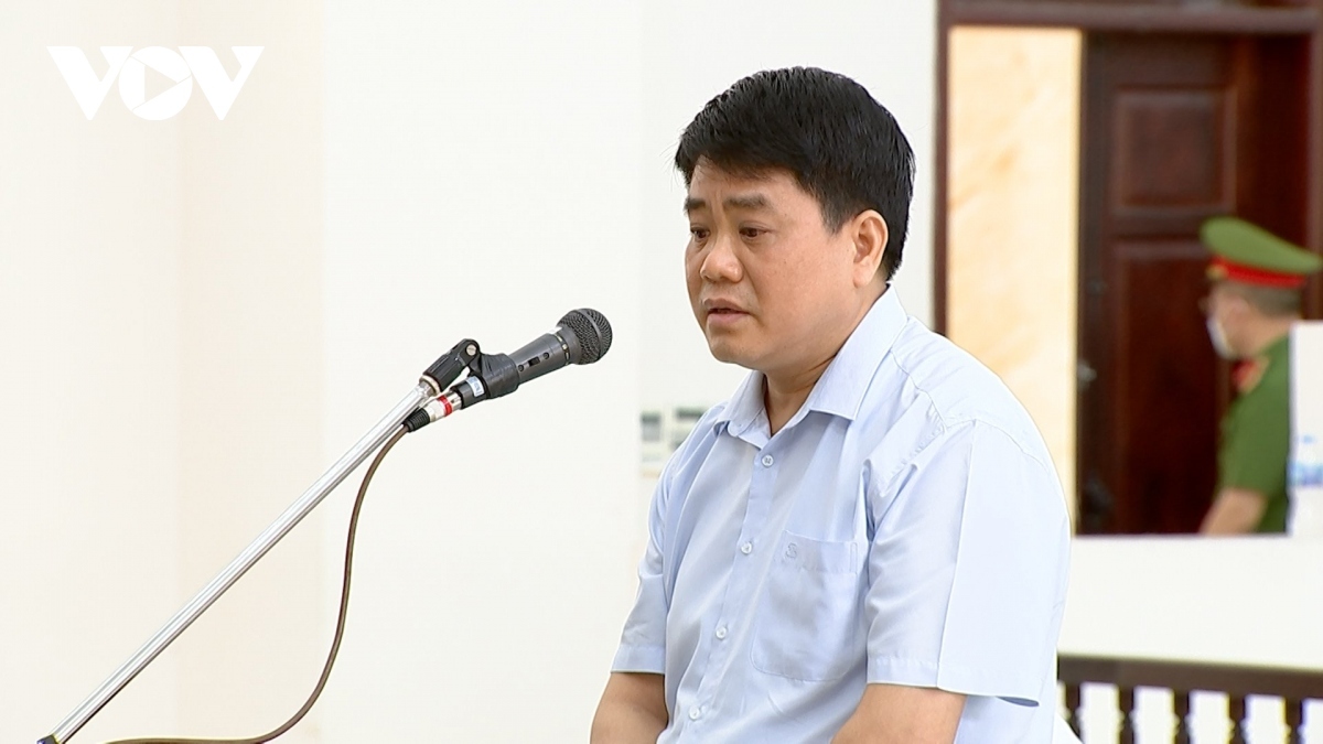 Ông Nguyễn Đức Chung bị khởi tố liên quan vụ án nâng khống giá cây xanh