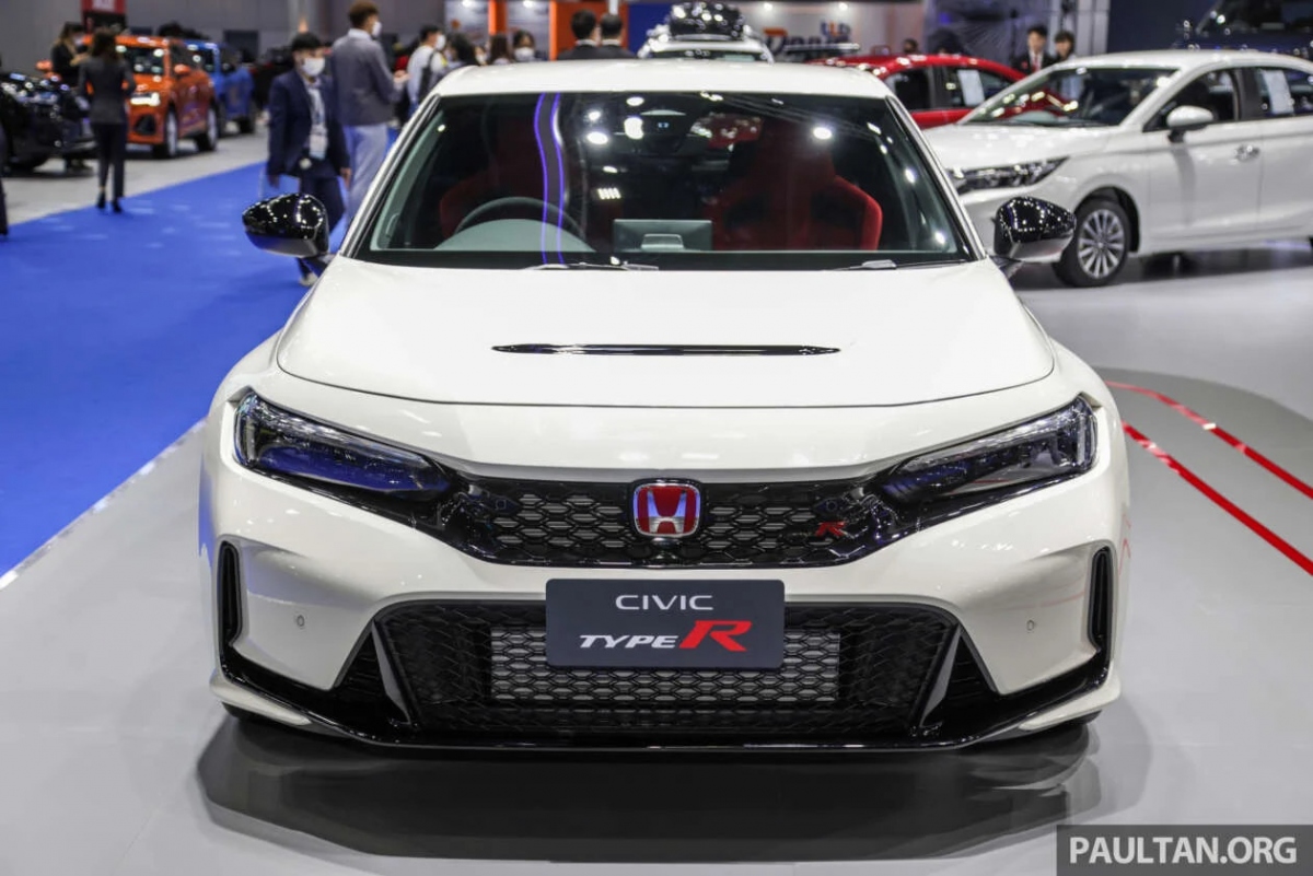 Honda Civic Type R FL5 nhận đặt trước với giá gần 3 tỷ đồng