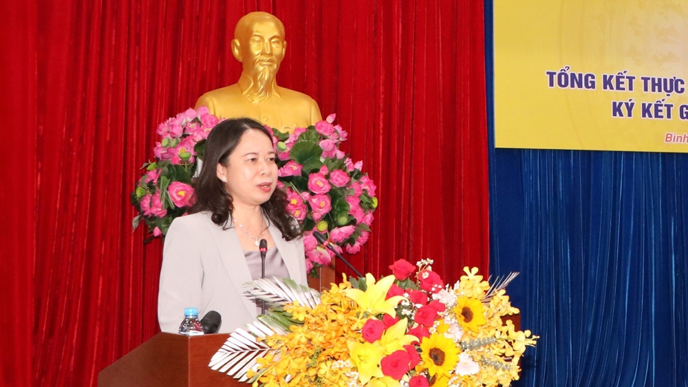 Phó Chủ tịch nước dự hội nghị thi đua các tỉnh Đông Nam bộ