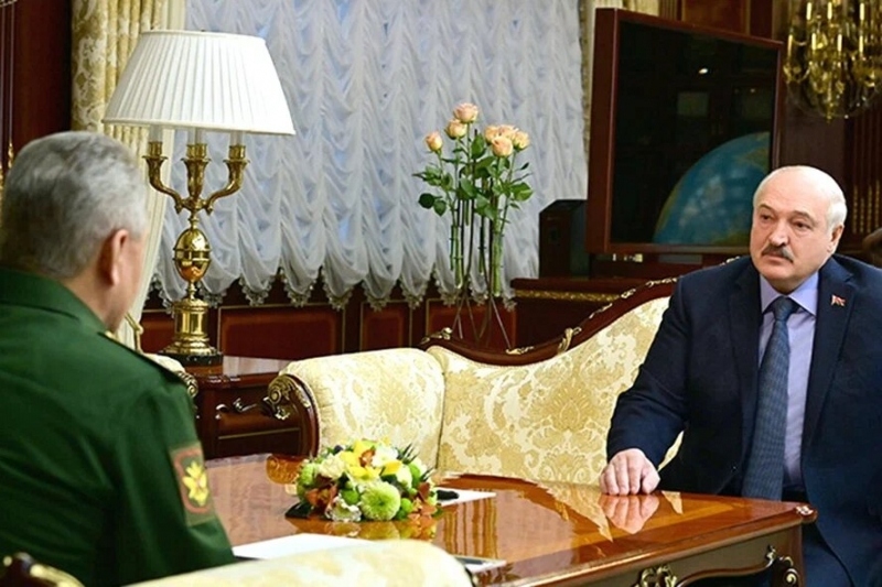 Tổng thống Lukashenko đề nghị Nga bảo vệ Belarus như lãnh thổ của mình