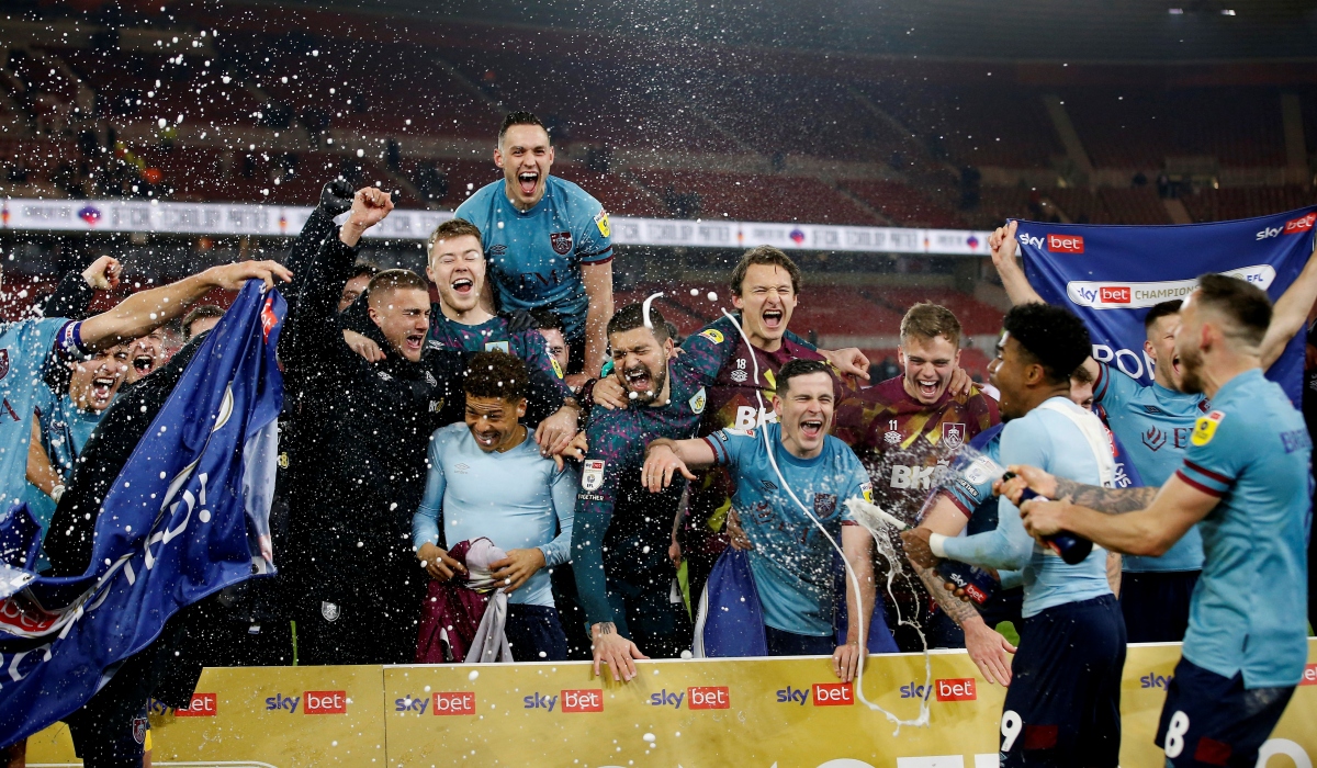 Cựu sao Man City dẫn dắt Burnley trở lại Ngoại hạng Anh